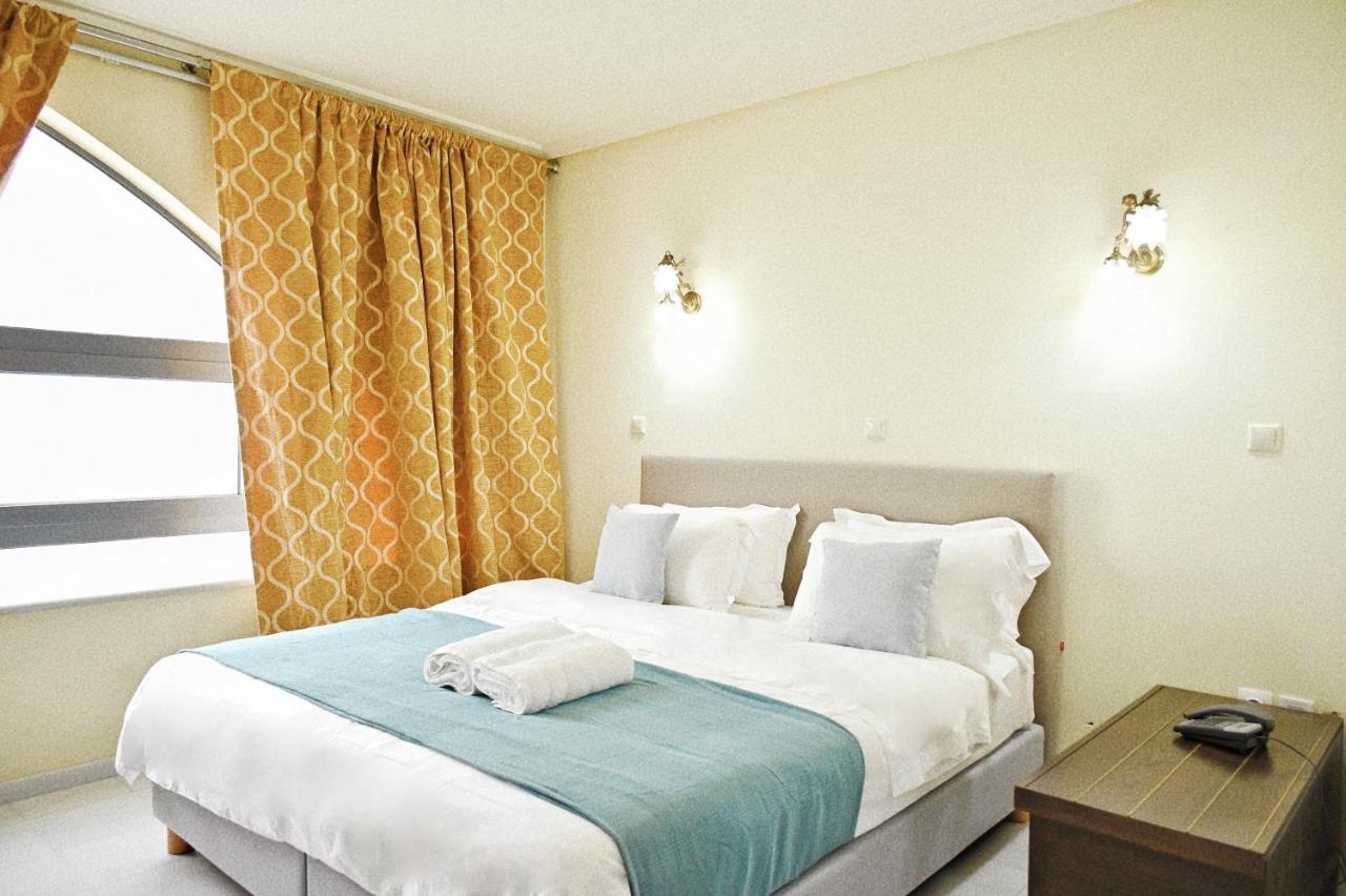 New Times Home & Hotels Near Metro Station Athens Center מראה חיצוני תמונה