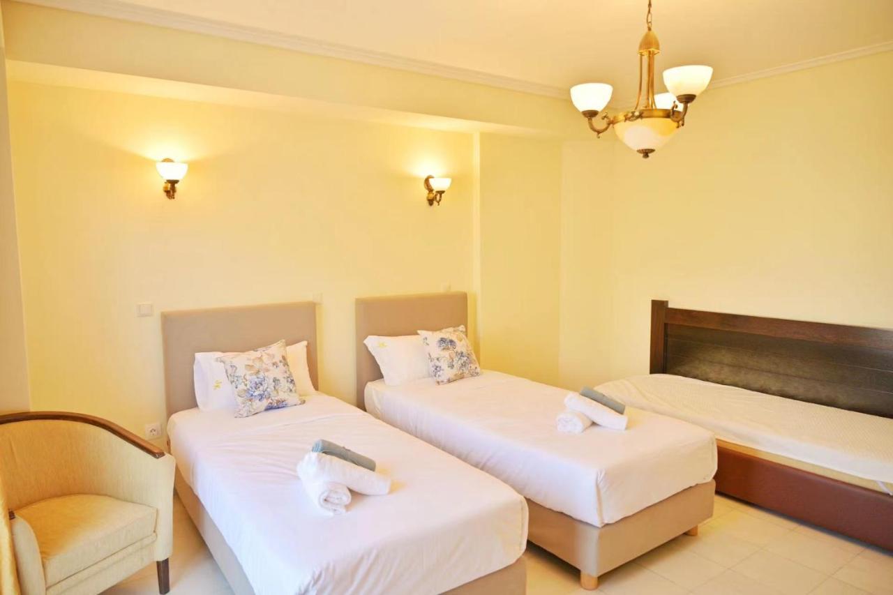New Times Home & Hotels Near Metro Station Athens Center מראה חיצוני תמונה